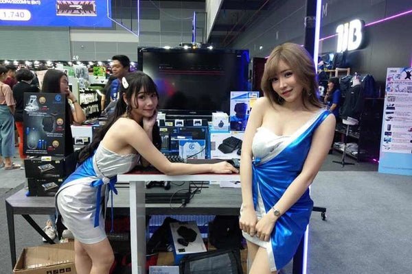 Beauty and the GameSir - GameSir